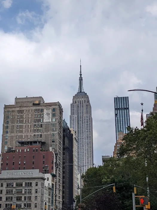 16 Madison Square West Picture 1