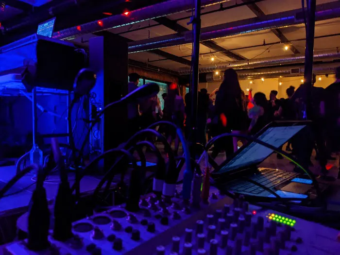Bushwick Generator Picture 7