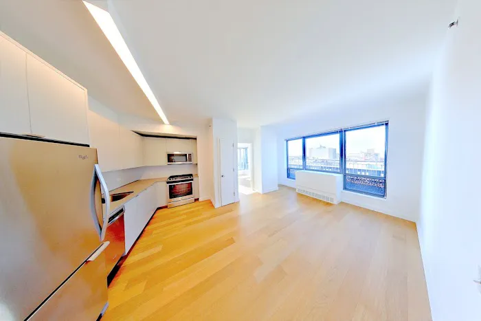 535 Carlton Apartments Picture 8