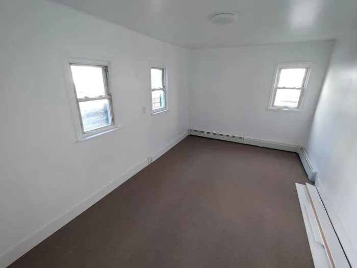Renken Realty, LLC Picture 6