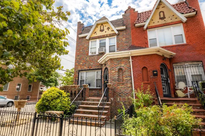 Rene Attias - REALTOR at Exp Realty - #1 Real Estate Broker Picture 3