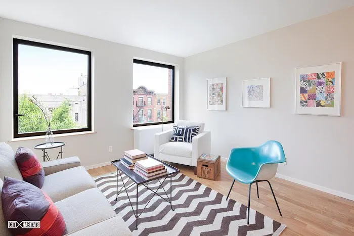The Atlantic Stamp Building Apartments Picture 3