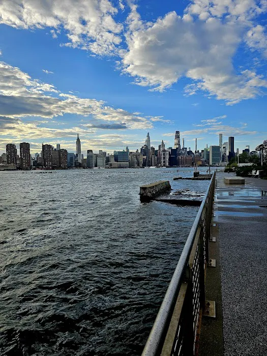 The Greenpoint Picture 4