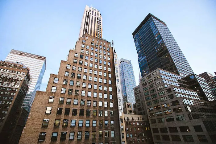 East Egg Realty Picture 1