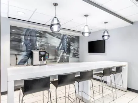 Regus - New York City - 136 Madison Avenue Picture 10