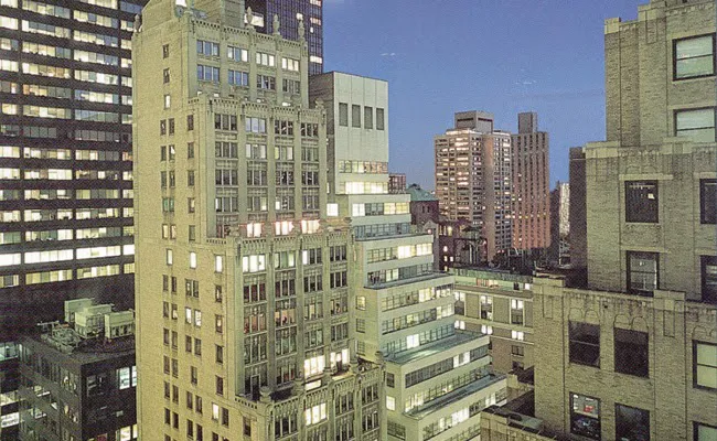 Jay Suites Grand Central - Private Furnished Offices for Rent and Rooftop Event Space Picture 3