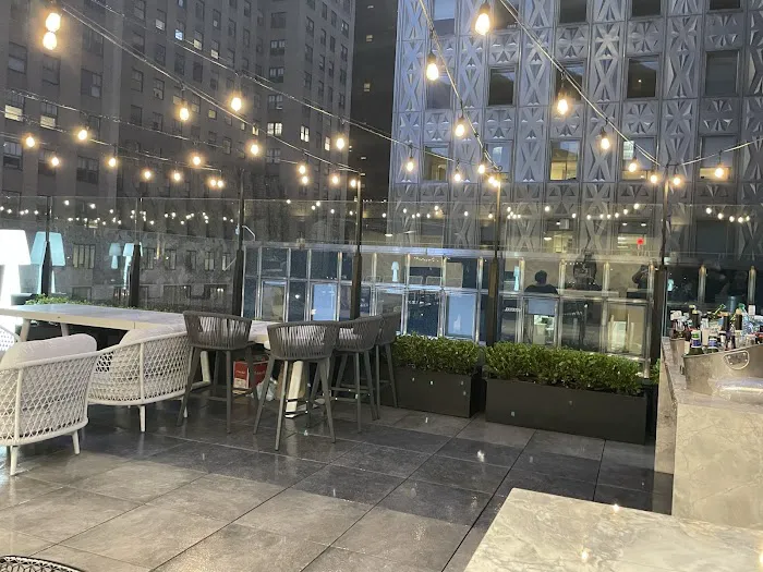 Jay Suites Grand Central - Private Furnished Offices for Rent and Rooftop Event Space Picture 9