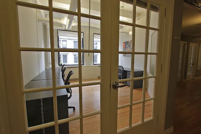 Select Office Suites - Office Space NYC Picture 3