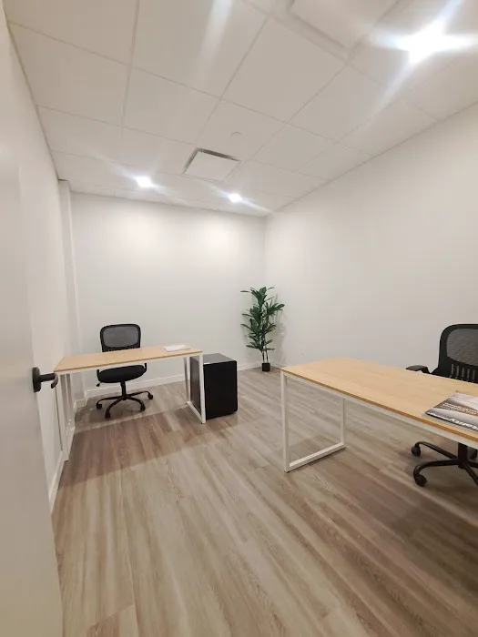 Broadway Suites LLC Picture 2