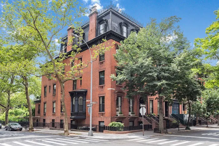 Brooklyn Heights Real Estate (BHRE) Picture 6