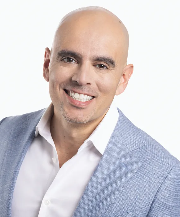Pete Perez Douglas Elliman Real Estate Picture 1