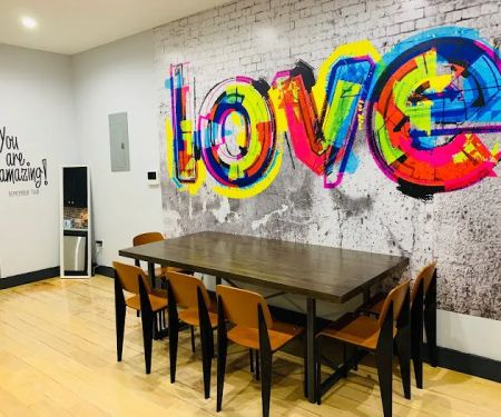 SharedEasy | New York Friends Coliving