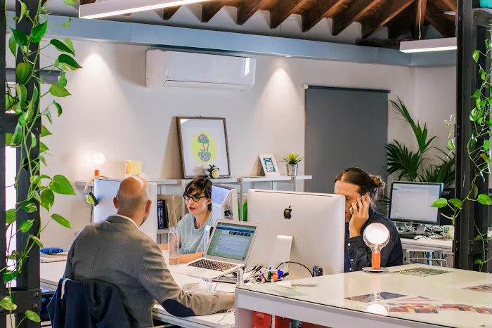 Unique Workspaces Picture 4