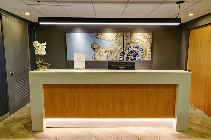 Grand Central Offices Picture 4