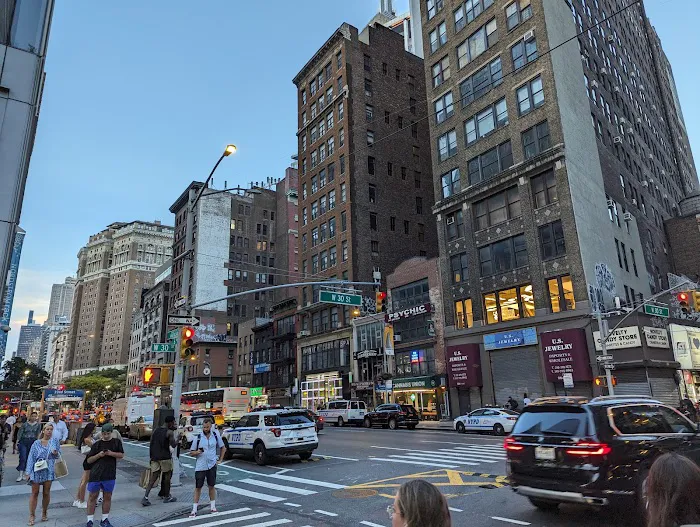 1245 Broadway Picture 6