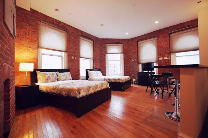 Midtown Suite NY Picture 3