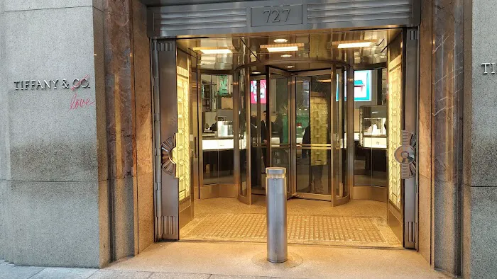 Studios Midtown Manhattan Picture 9