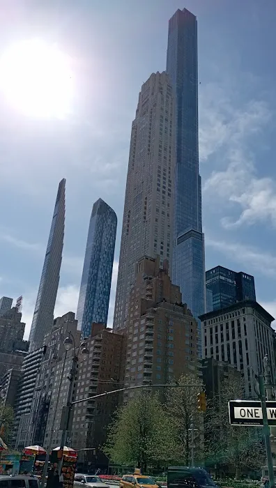 420 West 42nd Street Picture 10