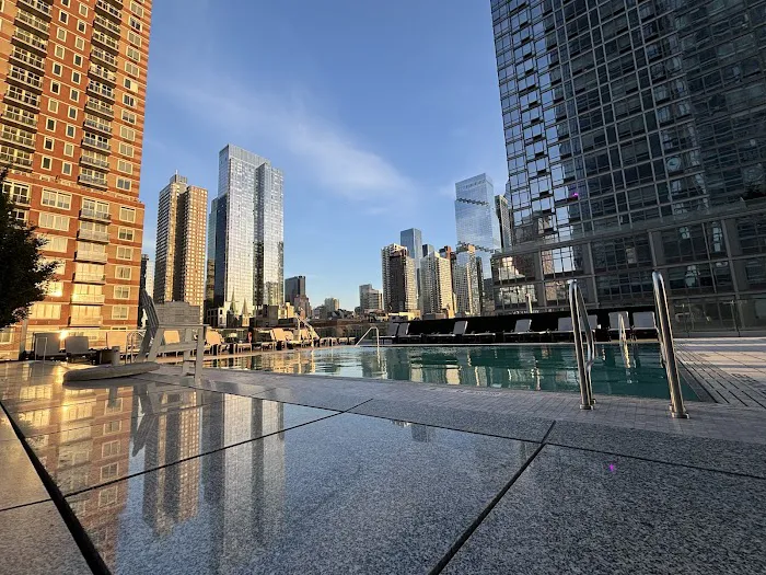 Sky - Luxury Apartments Picture 1