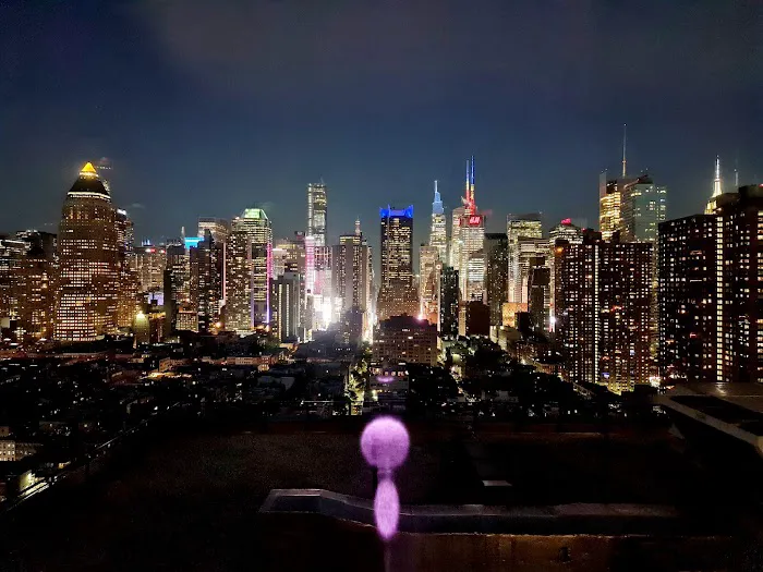 Gotham West Picture 7