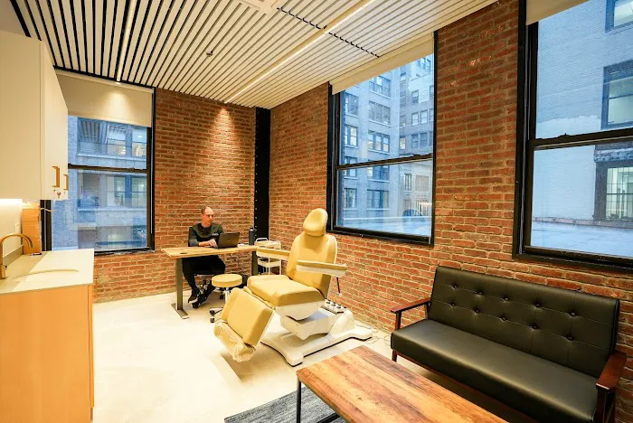 Suites by NYLO - Medical Co-Working Space Picture 4