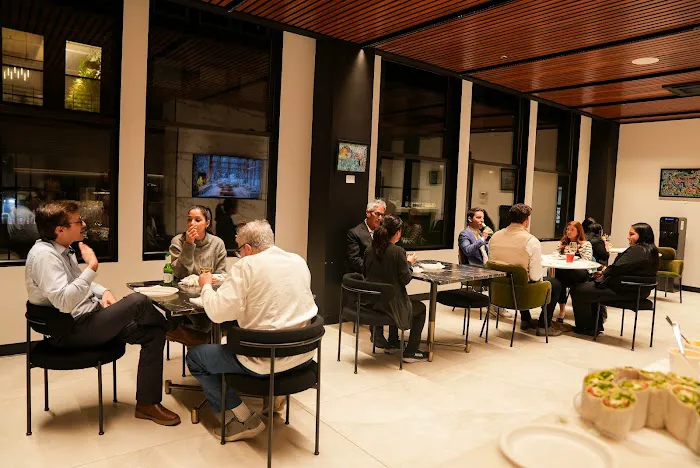 Suites by NYLO - Medical Co-Working Space Picture 10