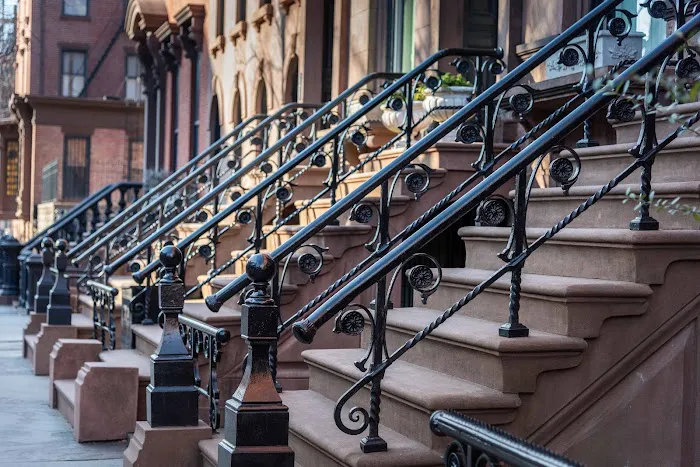 Daniel Gale Sotheby's International Realty (Cobble Hill Office - Brooklyn) Picture 6
