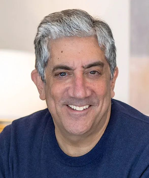 Peter Darnell Real Estate Picture 3