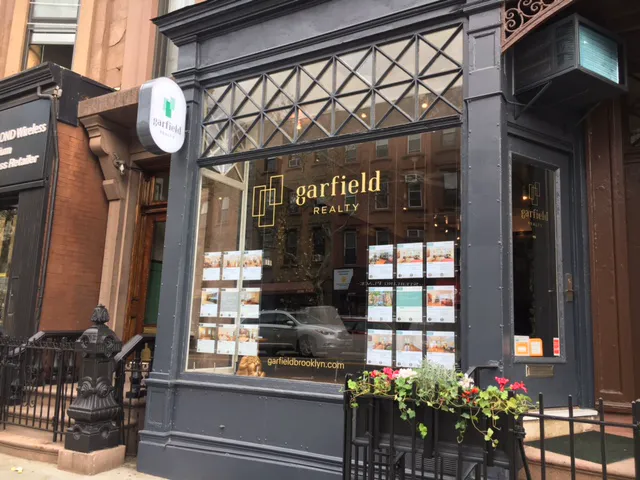 Garfield Realty Picture 3