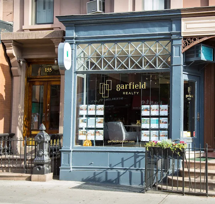 Garfield Realty Picture 5