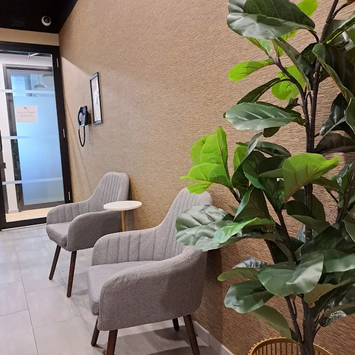 Broadway Suites LLC Picture 5