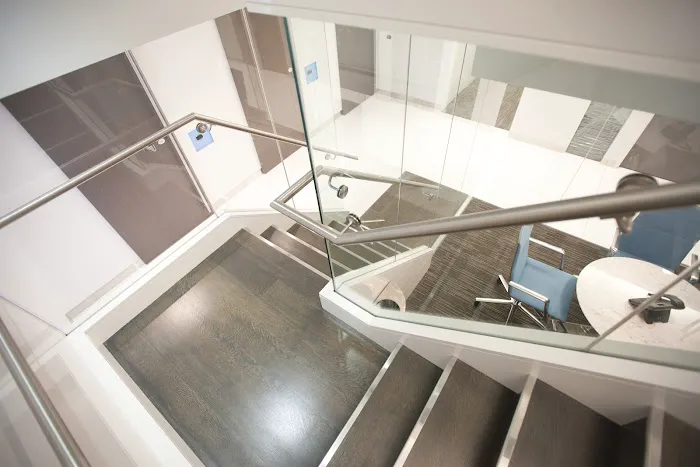 Emerge212 - NYC Full-Service Office Suites & Rentals - 125 Park Ave Picture 7