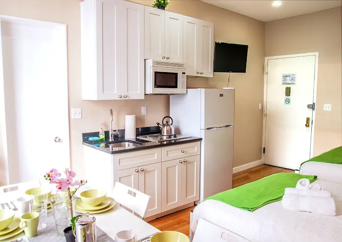 NYC Empire Apartments Picture 5