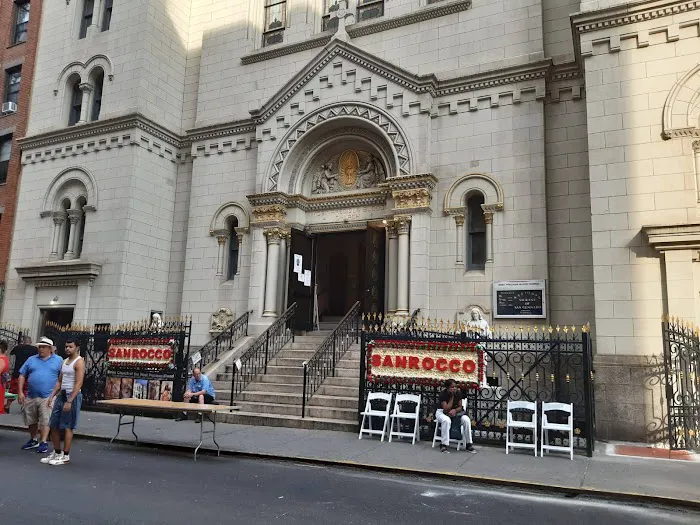 NYC Empire Apartments Picture 9
