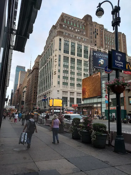 Midtown Commercial Real Estate Picture 3