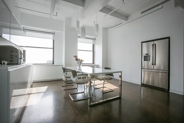 450 Seventh Avenue Picture 6