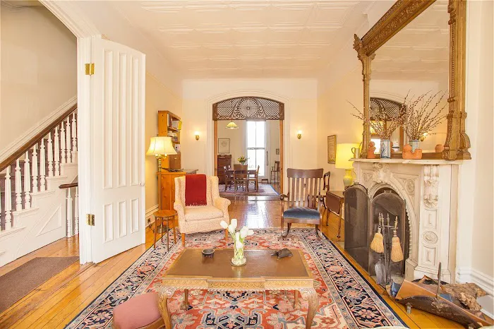 Townsley & Gay Real Estate LLC Picture 2
