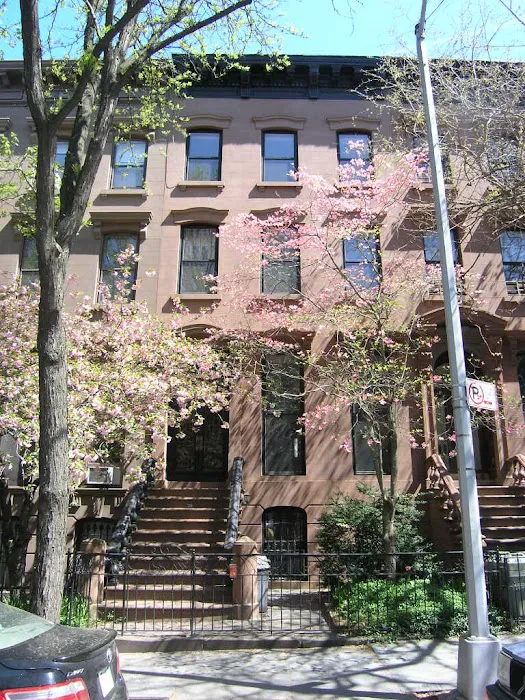 Townsley & Gay Real Estate LLC Picture 3