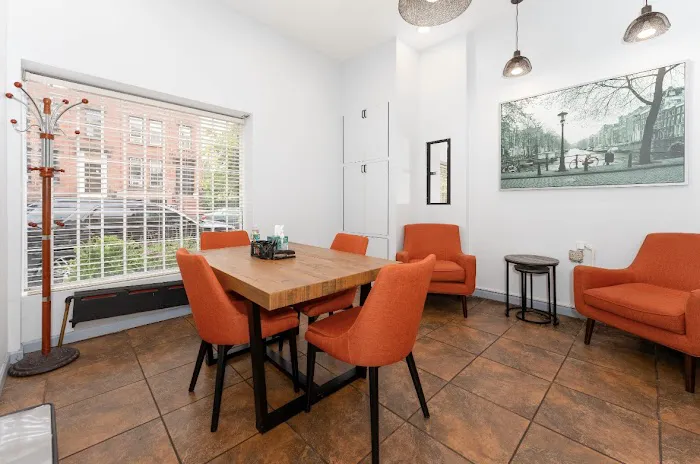 Urban Pads - Apartment Rentals Picture 1