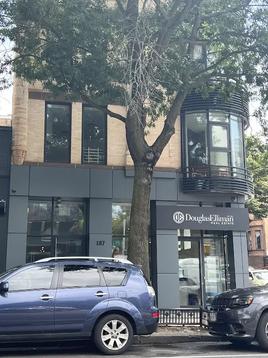 Douglas Elliman Real Estate Office in Brooklyn, NY Picture 2