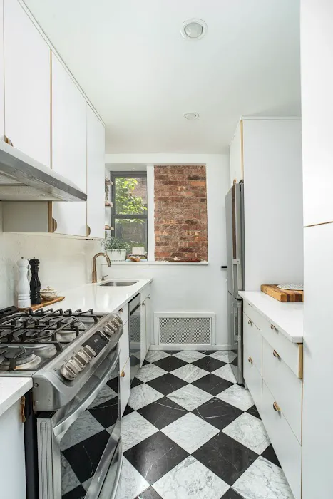 Caterina Peters Realtor - New York City and New Jersey Real Estate Agent Picture 1