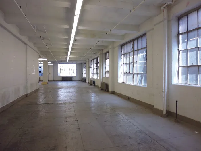 Prime Manhattan Realty Picture 3