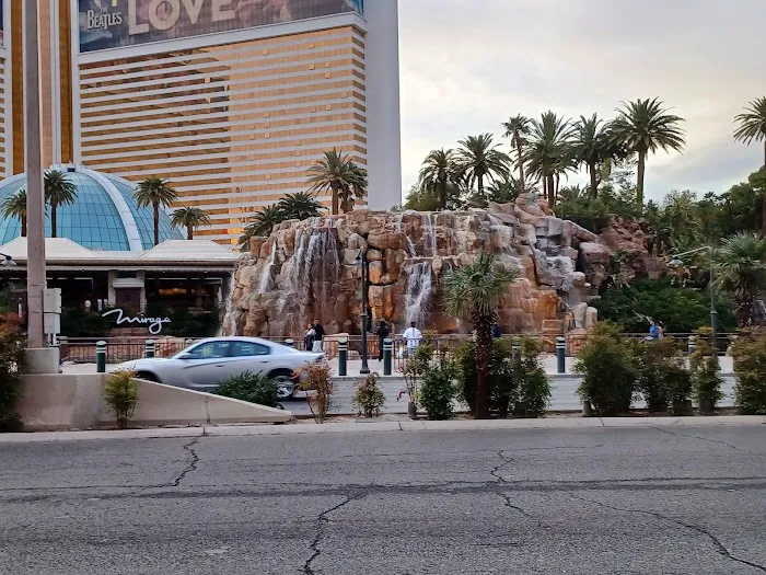 BLVD Las Vegas Picture 1