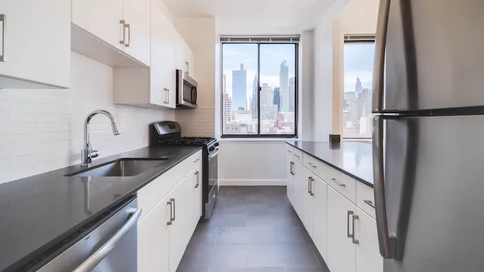 West 54th Apartments Picture 6