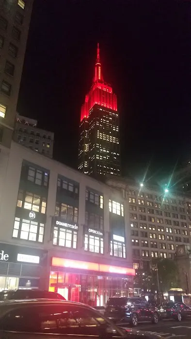 1333 Broadway Associates Picture 2