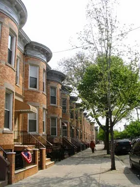 Duran Realty Picture 3