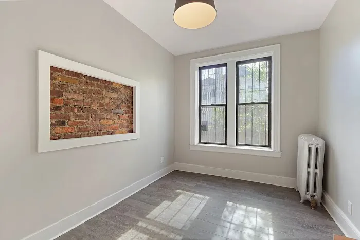 Slate Realty LLC Picture 4