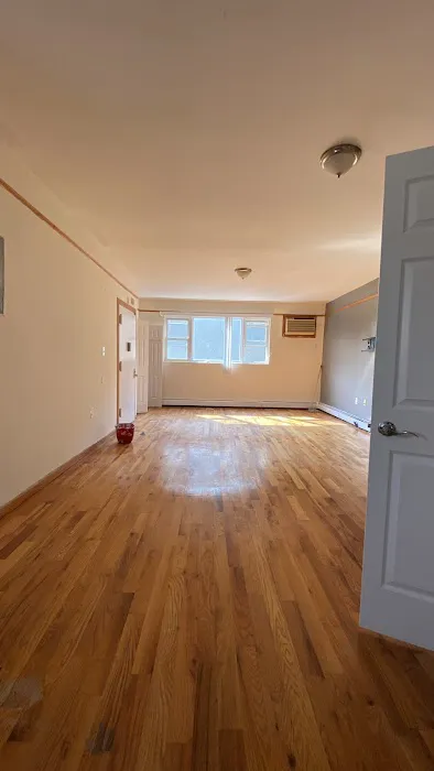 Slate Realty LLC Picture 2