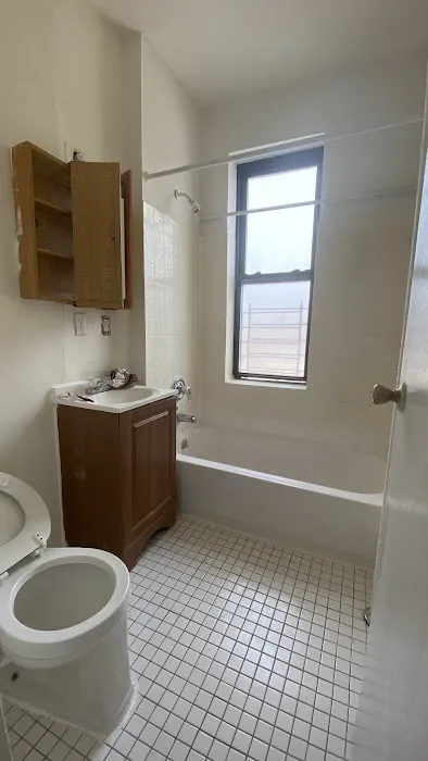 Slate Realty LLC Picture 1