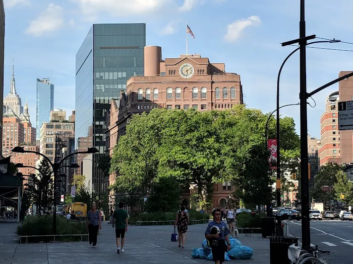 Brooklyn Heights Vicinity Real Estate Picture 1